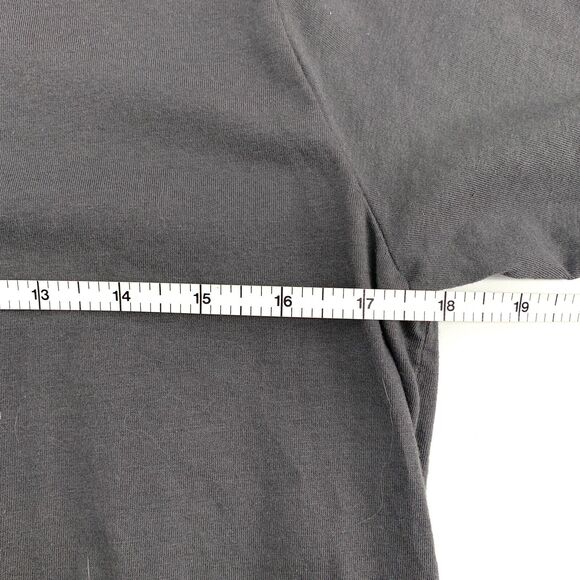 I'm Not Like a Regular Mom I'm a Cool Mom T-Shirt, size M - Picture 6 of 9